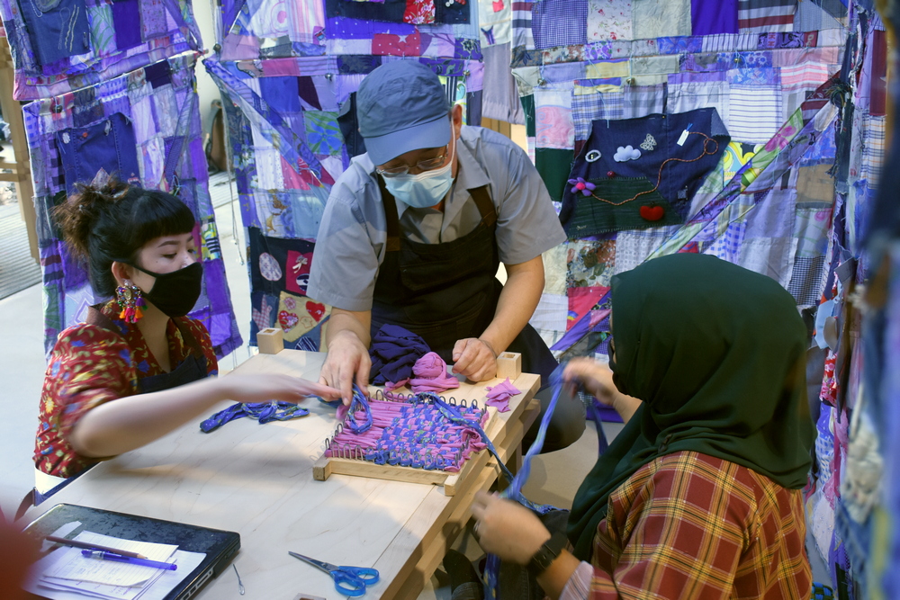 Weaving Community Stories on Stay Home Quilt Open House 